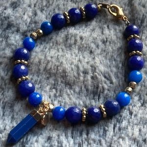 Dark Blue Agate Bracelet w/Jade & Goldtone Accents